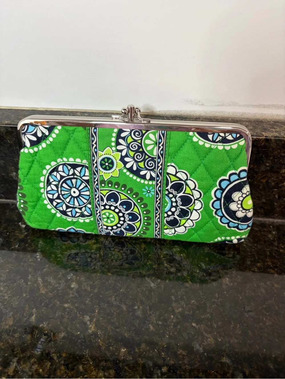 VERA BRADLEY Quilted Kisslock Clutch Wallet in retired Cupcake Green Pattern